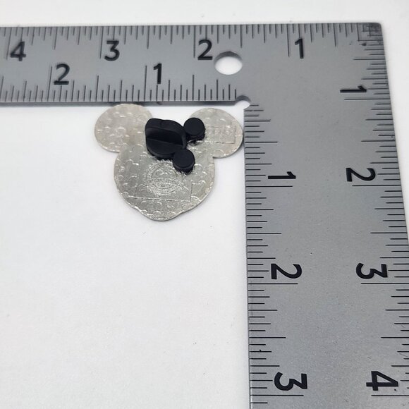 Disney Pin Mickey Mouse American Flag Face Trading Pin Patriotic USA 2009 - Picture 3 of 3